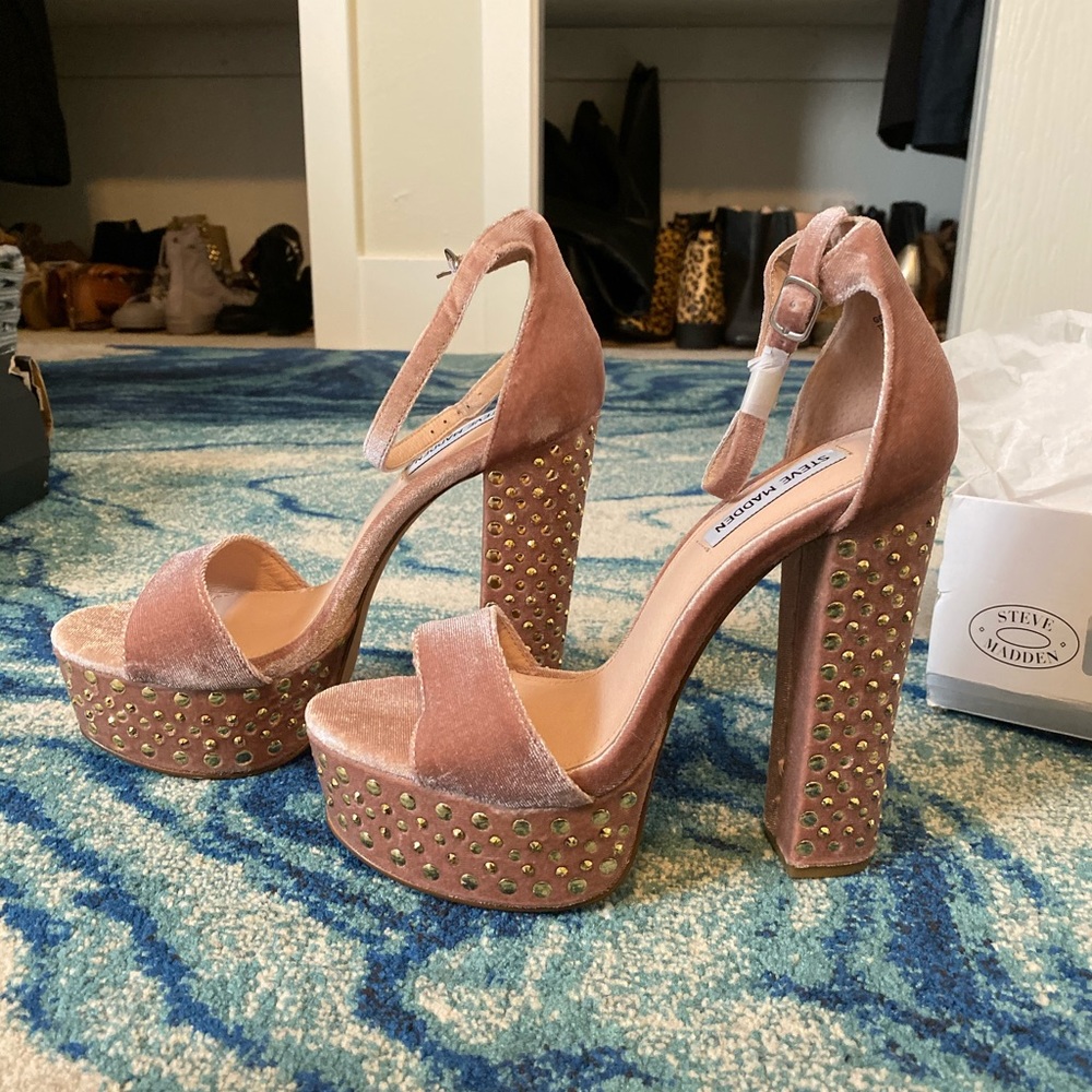 Steve Madden- Platform Heels- Blush/ Gold- Sz 8